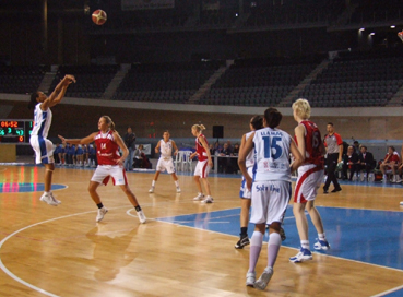 Page fou la jugadora més ben valorada contra el Feve San José.