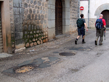 Un clot situat al carrer d'Ozonas