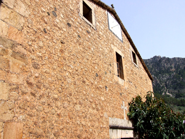 La Parròquia de la Nativitat de la Mare de Déu de Fornalutx.