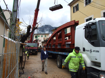 Avui han començat a descarregar les peces