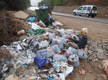 Estat que presentava avui dematí aquest punt de la via