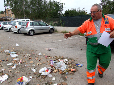 Una part de la brutícia que llança la gent al carrer