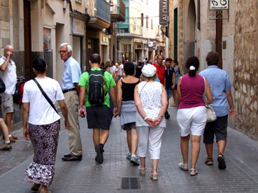 El centre de Sóller, estibat de visitants