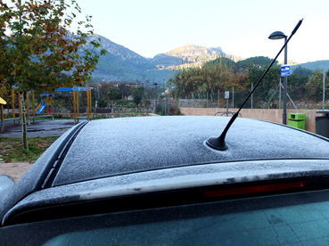 Un vehicle cobert per una capa de gel