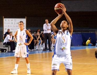 Arimitie Price fou la jugadora més valorada a Eivissa.