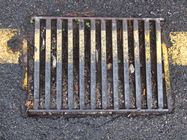 Una claveguera del camí del Cingle