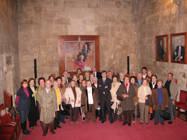 Foto de família amb el president al centre