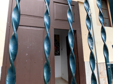 Les portes de l'antiga escola.