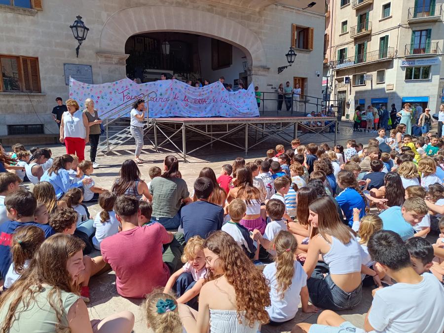 Els participants a l'acte reivindicatiu.