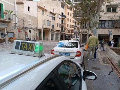 Podran tornar a circular els cinc vehicles autoritzats.