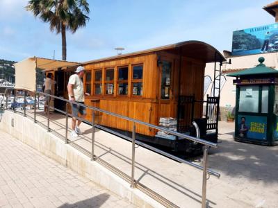 L'oficina va obrir dilluns