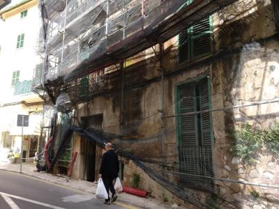 La casa ruïnosa ha entrat en obres