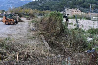 Un operari treballant en l'eixermat