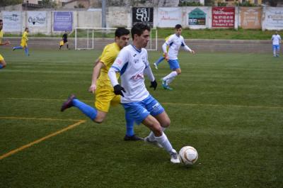 Una imatge del partit disputat ahir pel C.F. Sóller.