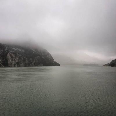 Estat que presentava el Gorg Blau durant la jornada d'ahir dilluns. (Foto: Albert Darder).