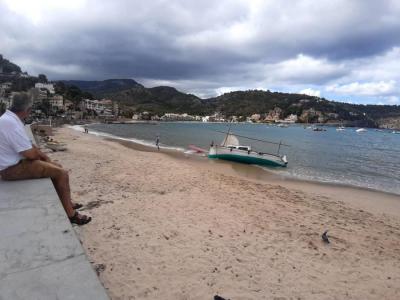 El llaüt varat al Port, avui