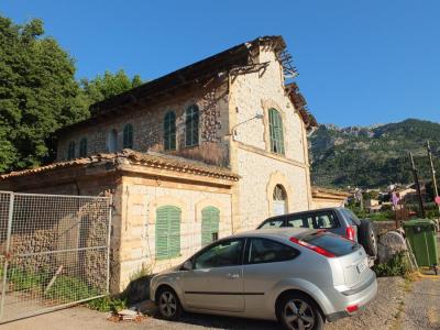 S'hi projectava el centre de dia públic.