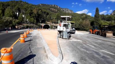 Aquesta setmana s'ha asfaltat l'àrea de l'antic peatge.