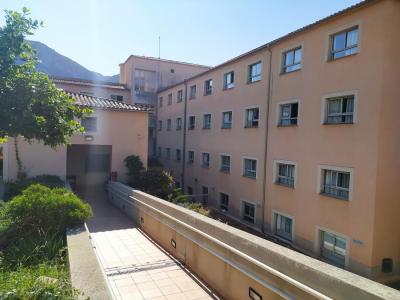 La façana exterior de la residència Bell Entorn.