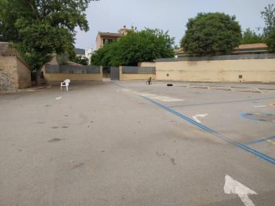 Un pati d'un centre escolar de Sóller.