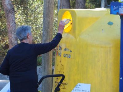 Un punt de recollida de residus de Sóller, gestionat per Sóller 2010 i Sóller Recicla.
