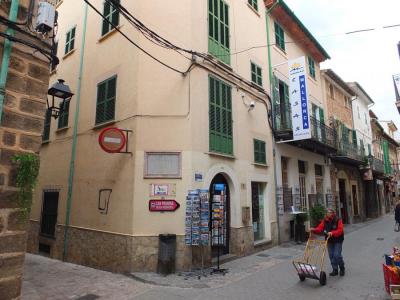 La casa objecte de reclamació va servir per ampliar les dependències de l’Hospital.