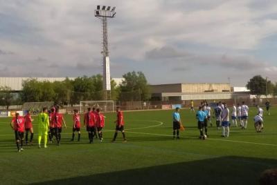 El partit disputat avui a Campos. (Foto: C.F. Sóller)