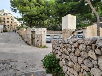 El solar on està previst que s'edifiqui l'aparcament del Cingle.