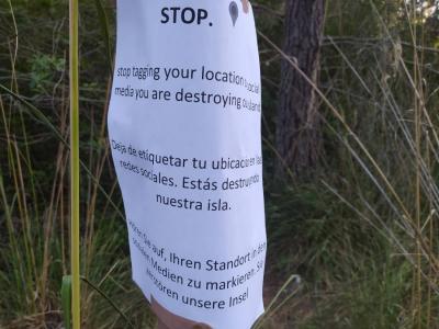 Imatge d'un cartell col.locat a Sóller aquests dies