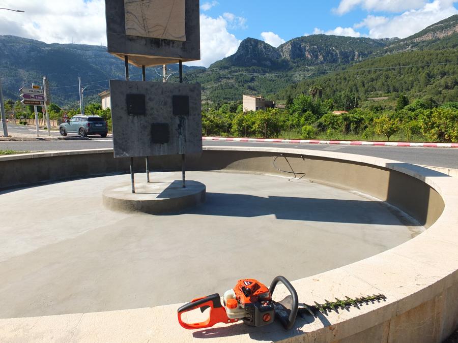 Una imatge del monument ja reparat