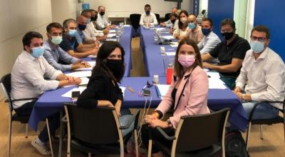 Simarro ha acudit a la reunió dels populars