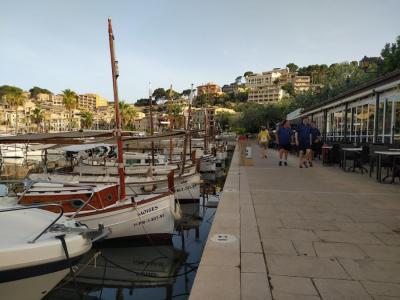 Rajoy, caminant pel Port, avui