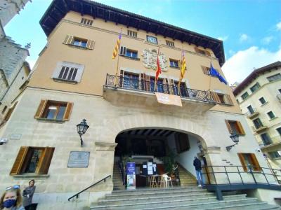 L'Agència Tributària s'ocupa del cobrament voluntari i forçós dels tributs municipals des de l'any 2021.
