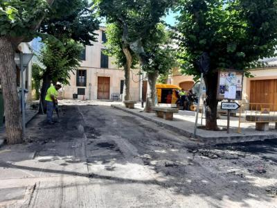 La plaça ha estat asfaltada avui