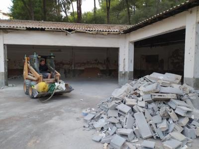 Els operaris treballant en la millora