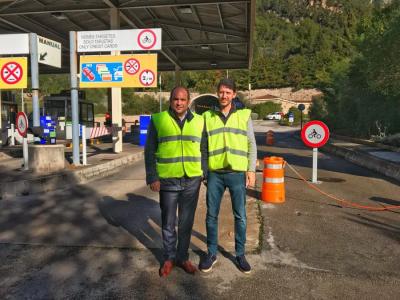 El representant de Citelum i Joan Cifre, del Consell.