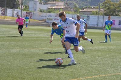 Una imatge del partit disputat avui migdia a Can Maiol.