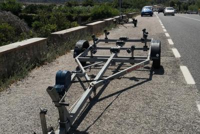 Un dels remolcs estacionats a la carretera de Desviació.