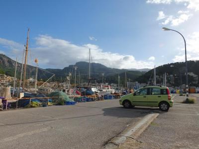 L'esplanada del moll de Marineria del Port.