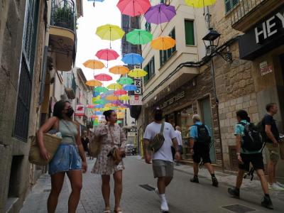 Els paraigües del carrer de Sa Lluna