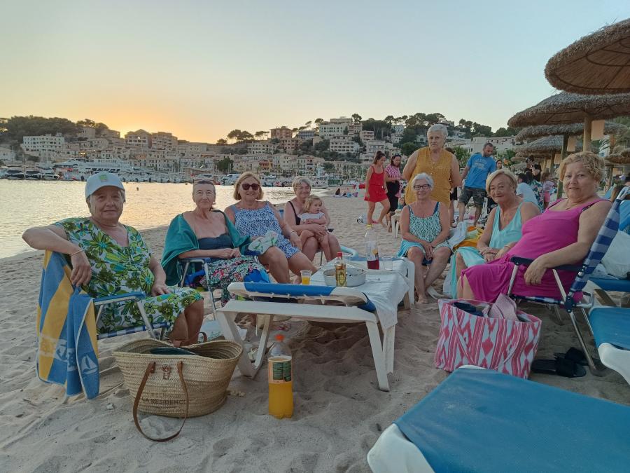 Algunes de les participants a la revetlla de Sant Joan.